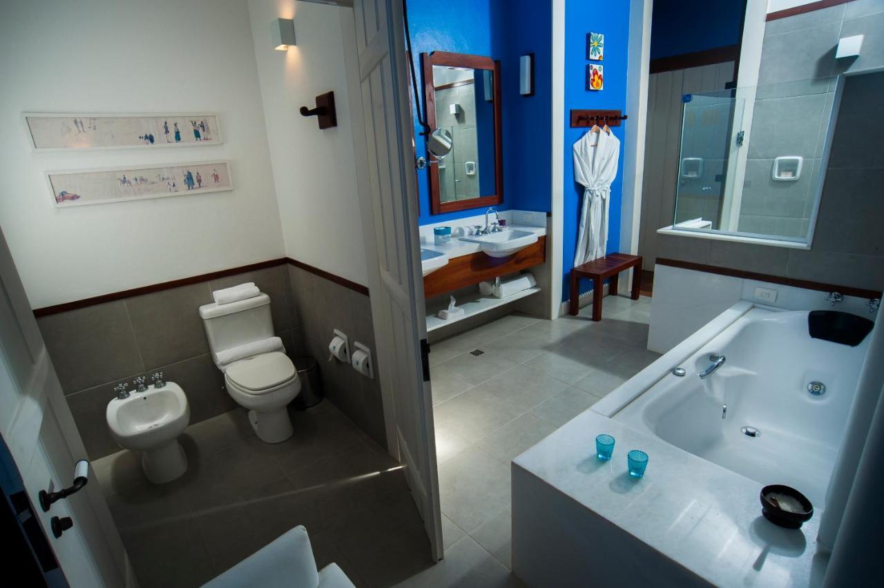 King Suite Spa Bath